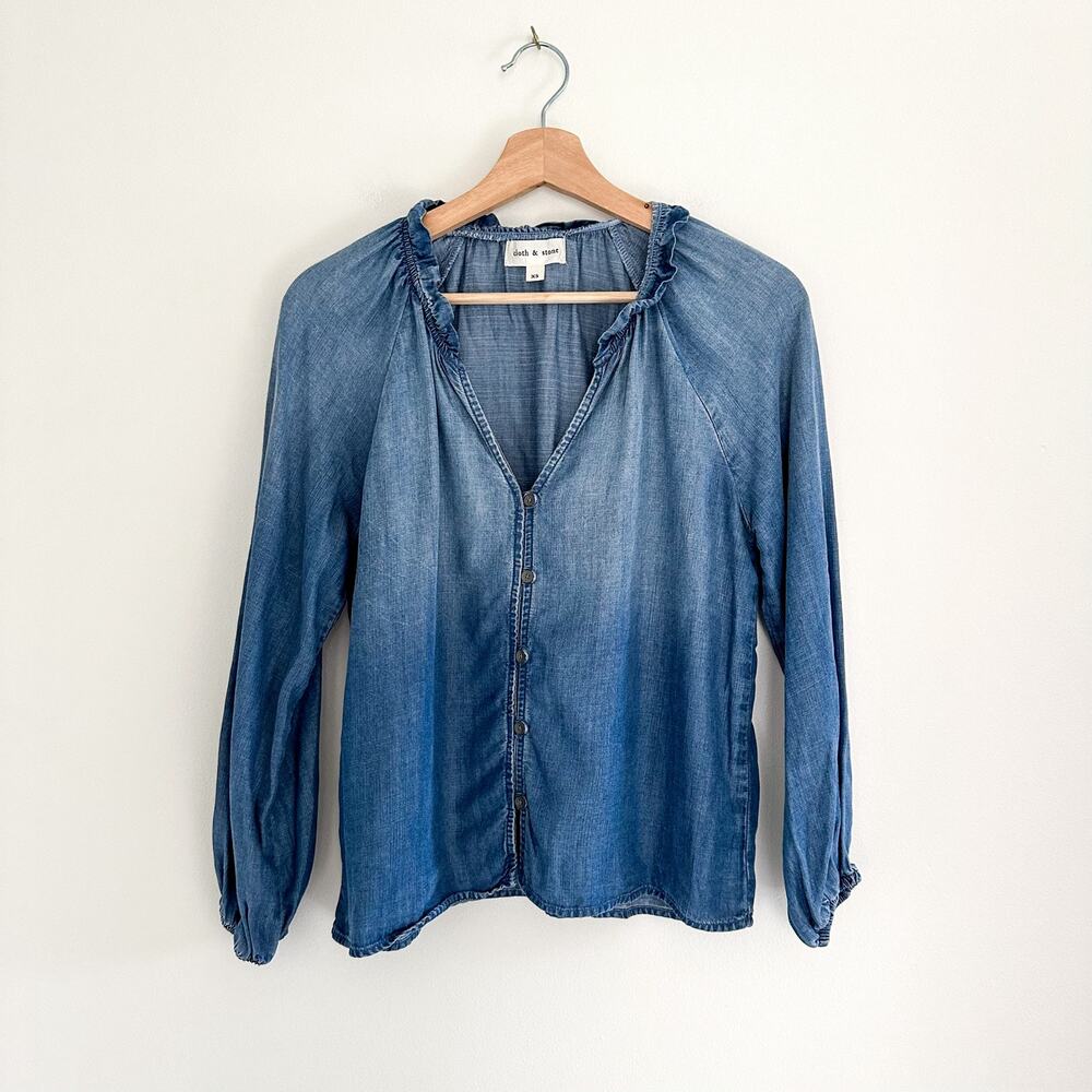 Cloth & Stone Ruffled V-Neck Chambray Long Sleeve Top Blue XS
